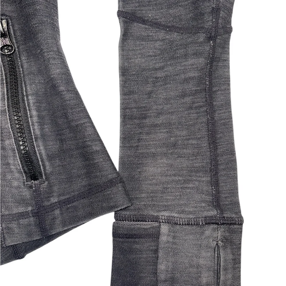 Lululemon size 2 Womens Zip up jacket - Picture 4 of 8